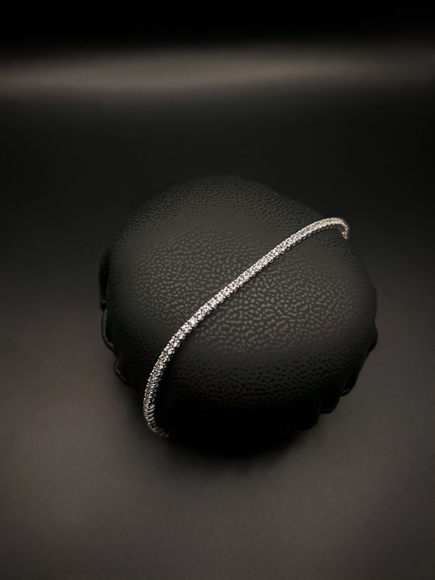 Tennis white gold bracelet with natural white sapphires