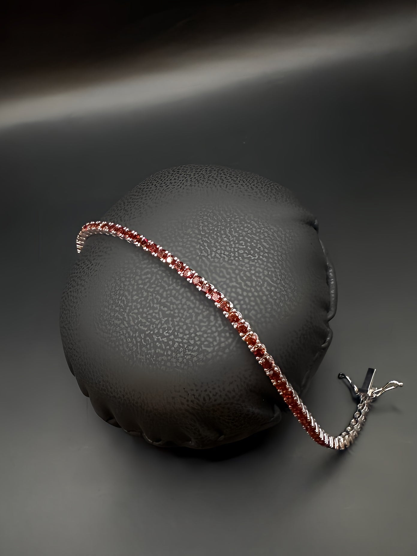 Tennis White Gold bracelet with Natural Garnets