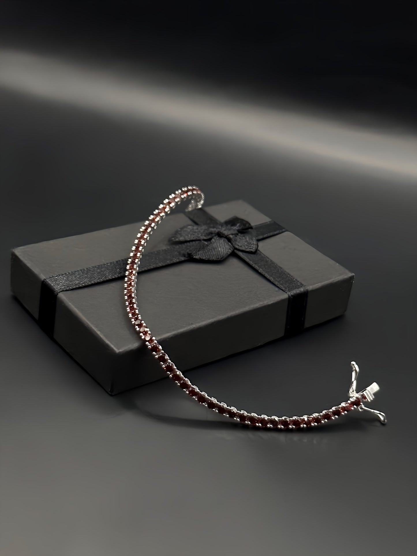 Tennis White Gold bracelet with Natural Garnets