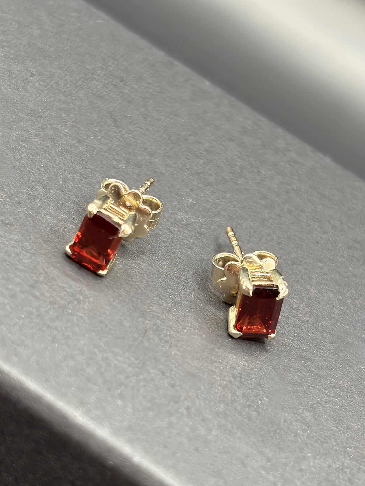 Garnet Simple Set